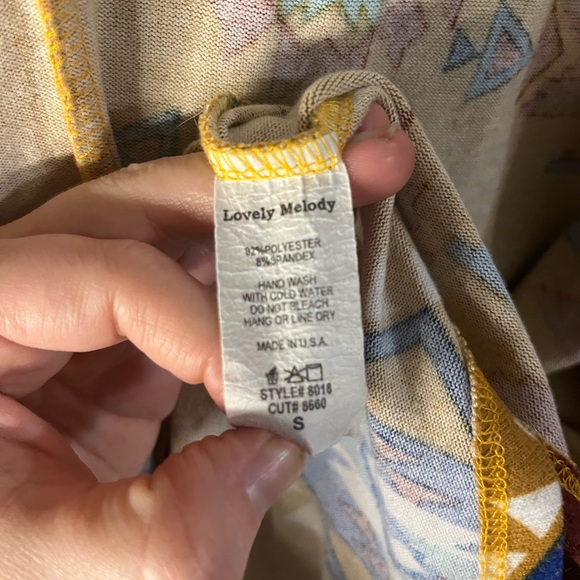 Colorful Western Pattern Kimono - Picture 3 of 3